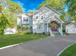 106 Springdale Drive, Ronkonkoma, NY 11779
