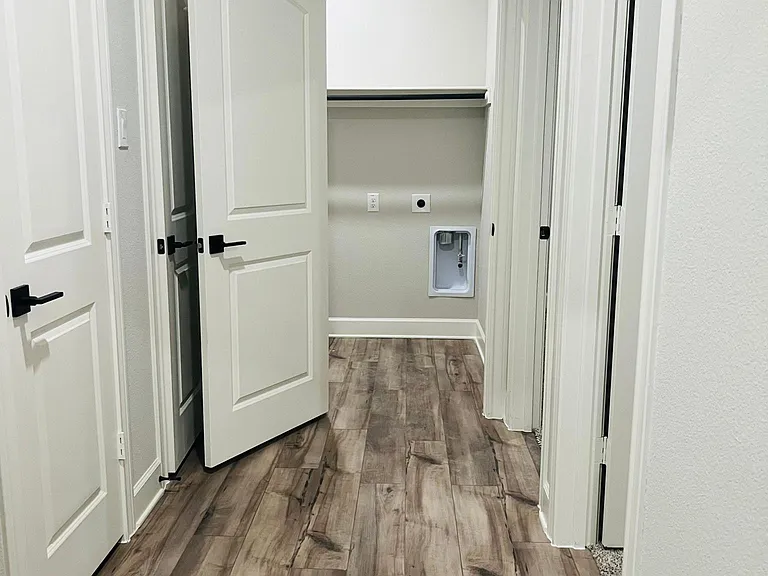 1032 Calhoun Dr — Photo 13