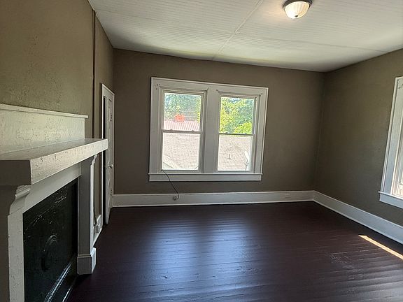 5th image of 209B E Capitola Ave