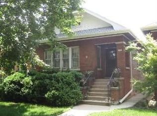 5305 W Melrose St, Chicago, IL 60641