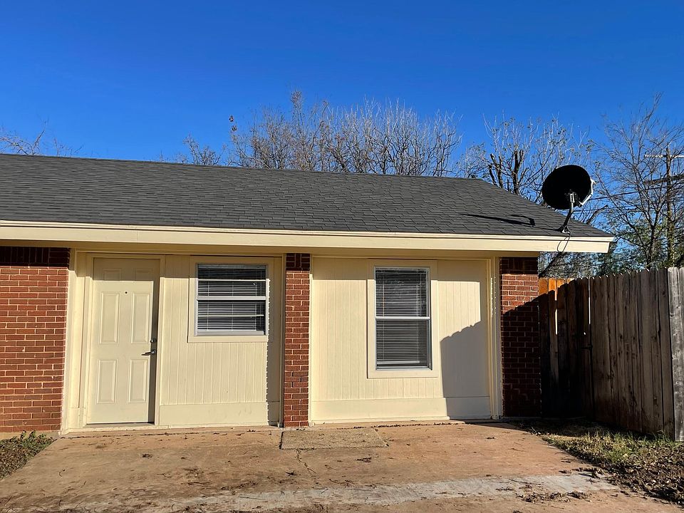 1st image of 901.5 En 12th St