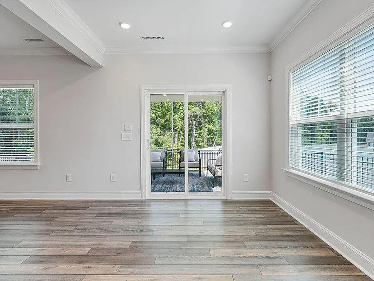 1809 Delaney Hills Ln — Photo 19