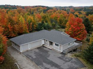 935 Michigan Ave, Frankfort, MI 49635