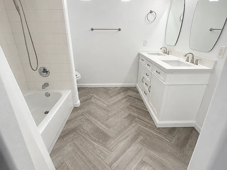 3221 N 37th St #15 — Photo 25