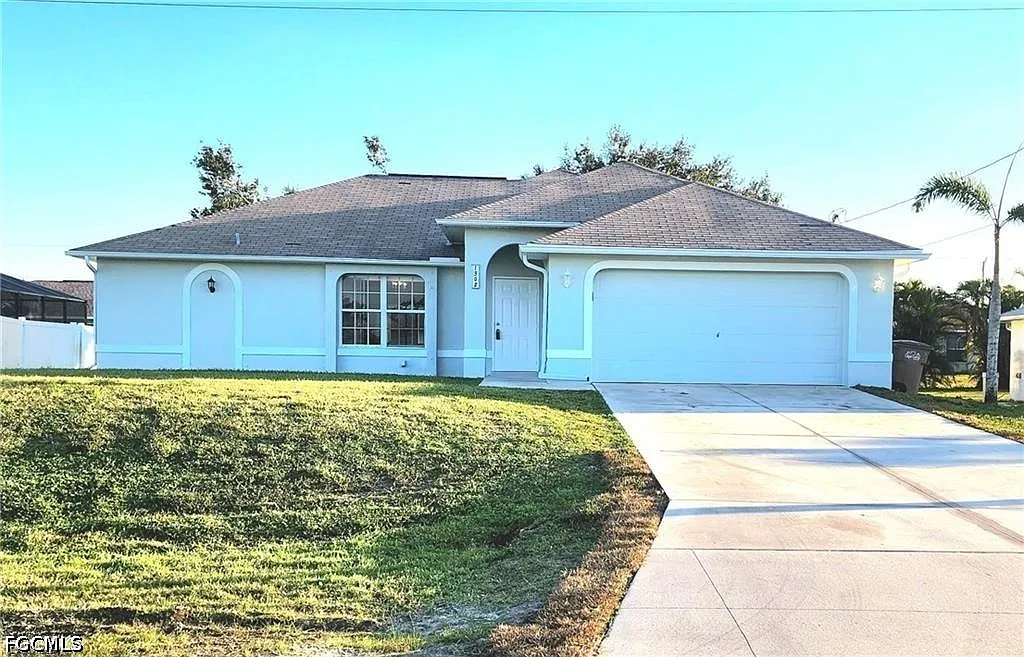 3 bed, 2.0 bath, 1712 sqft, $1,700 — Photo 1