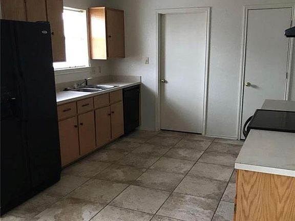 2nd image of 4407 Menard Dr