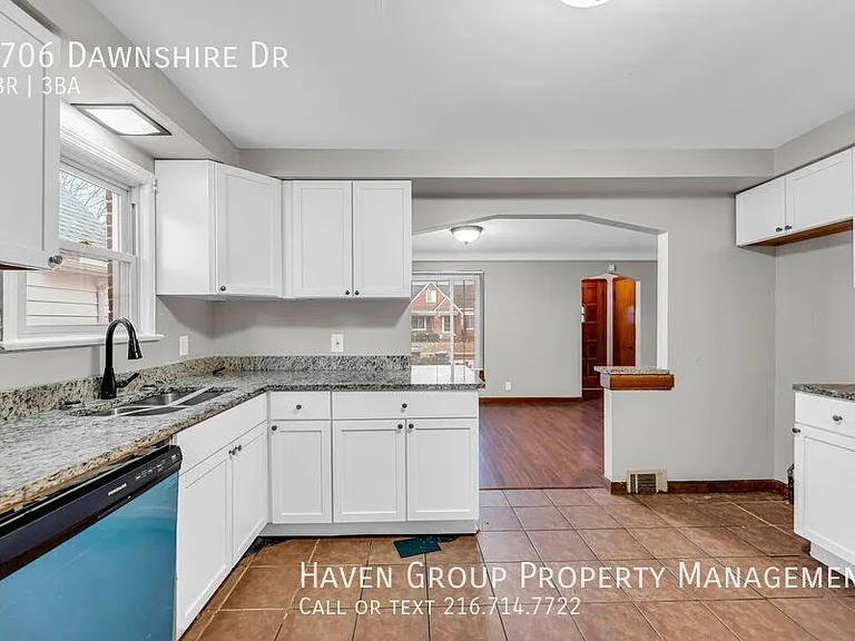4706 Dawnshire Dr — Photo 8
