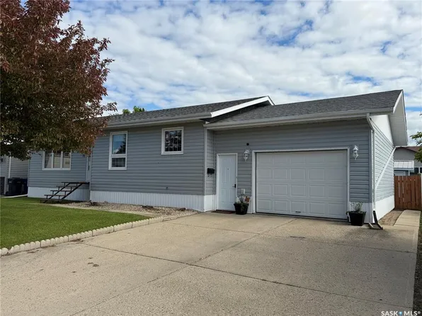 15 Souris CRESCENT, Redvers, SK S0C 2H0