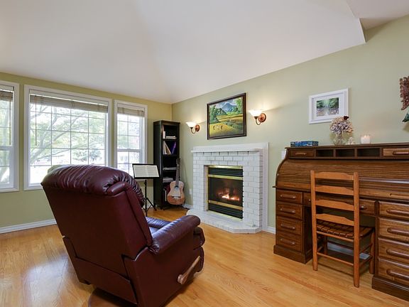 5th image of 2136 Tilbury Ln