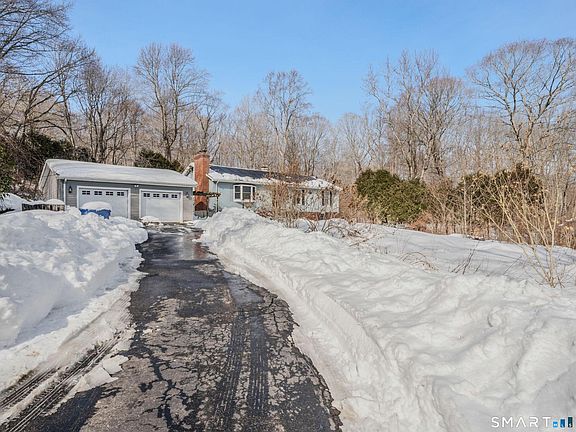 3rd image of 901 Old Colchester Road