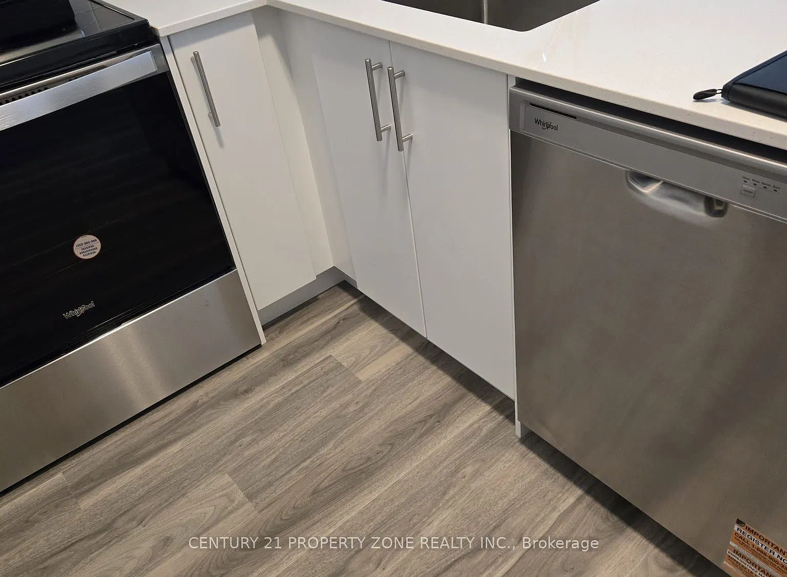 1 bed, $2,000 — Photo 3