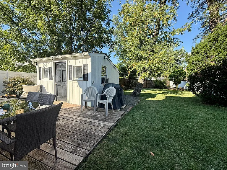 2223 Great Falls St — Photo 40