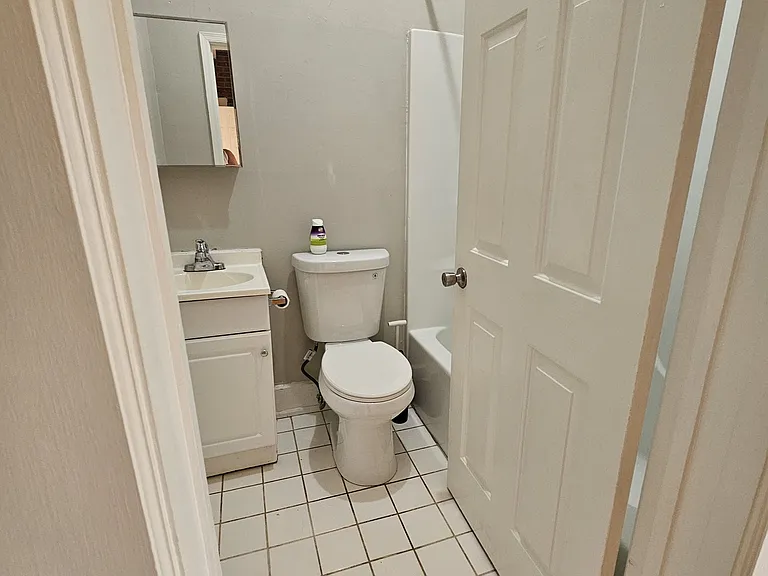 607 Lindsay St #4 — Photo 10