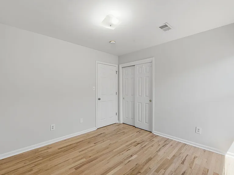 130 3rd St #2 — Photo 8