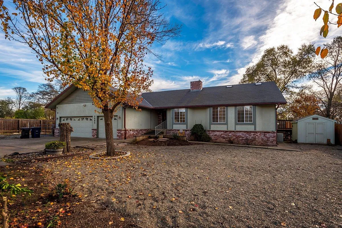 7564 Linden Ave photo 1