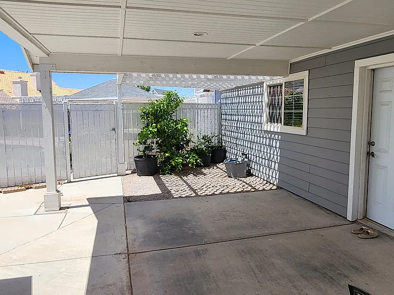 318 Fife St — Photo 45