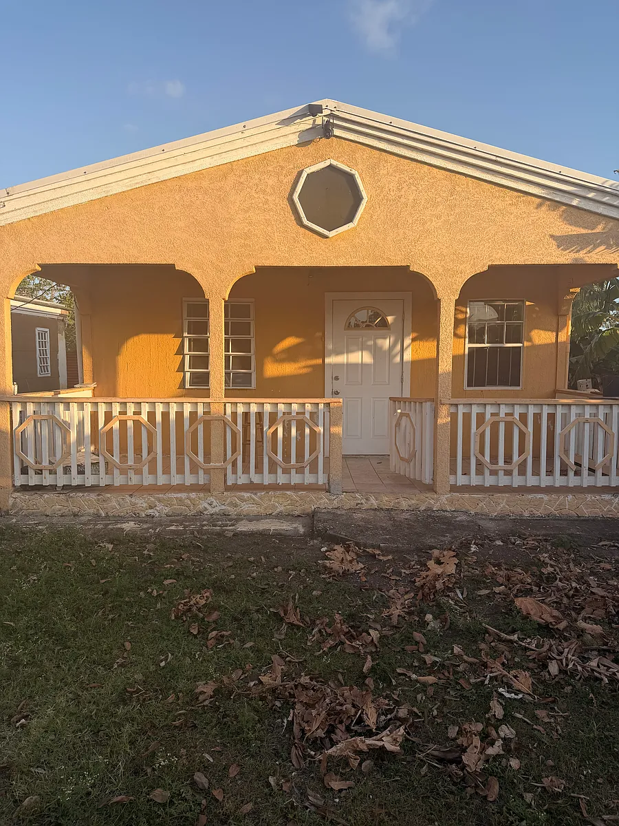 Building Photo - 56 Estate A White Bay