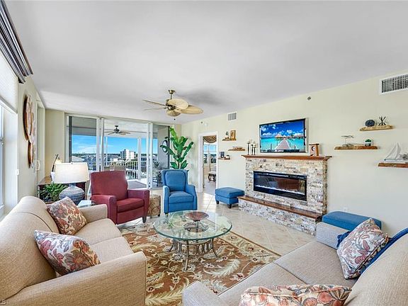 4th image of 1121 Swallow AVE #2-701