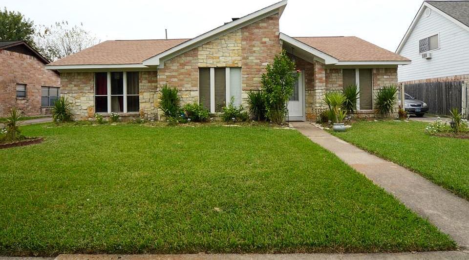 1st image of 10215 Sagegate Dr