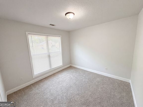 4th image of 410 Redtail Rd