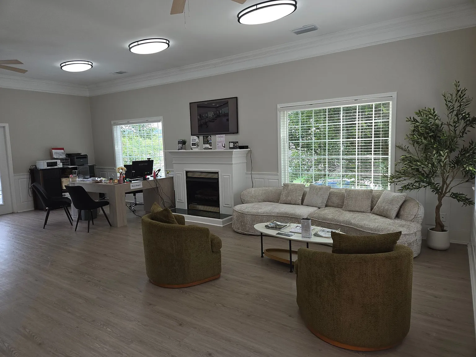 St. Anthony Gardens Apartments — Photo 1