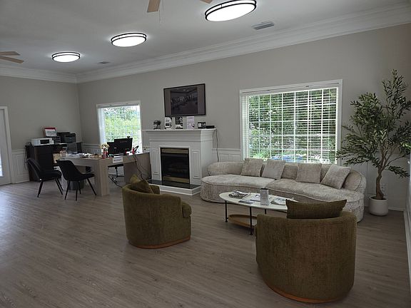 4th image of 3130 Saint Anthony Gardens Dr #342465960