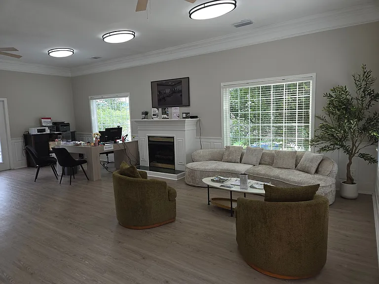 St. Anthony Gardens Apartments — Photo 1