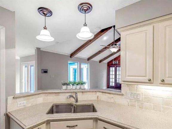 4th image of 12800 Briar Forest Dr Unit 154