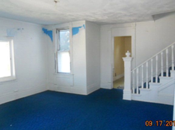 3rd image of 105 Bowers Ave