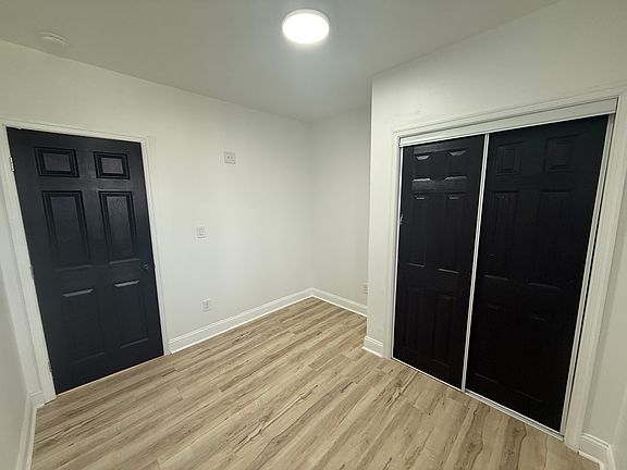 5th image of 5104 Master St Floor 1