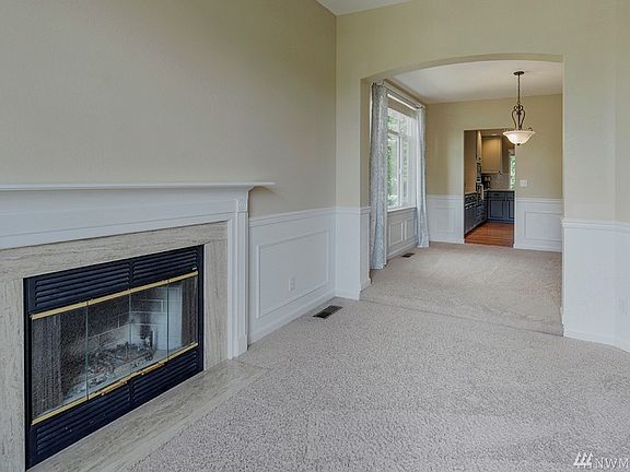 4th image of 25520 Lake Wilderness Country Club Dr SE #C