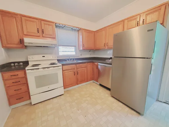 313 Flax Hill Rd #A, Norwalk, CT 06854