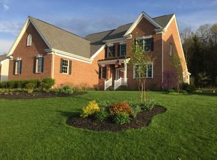 405 Hidden Meadow Dr, Cranberry Township, PA 16066