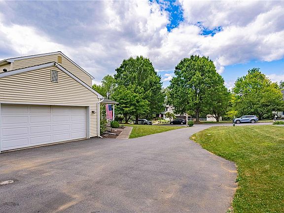 5th image of 4372 Hilltop Cir