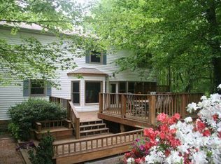 11760 Buckley Ct, Woodbridge, VA 22192