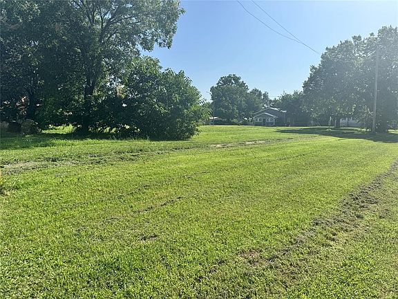 3rd image of 307 Broadway St Lot 10-12