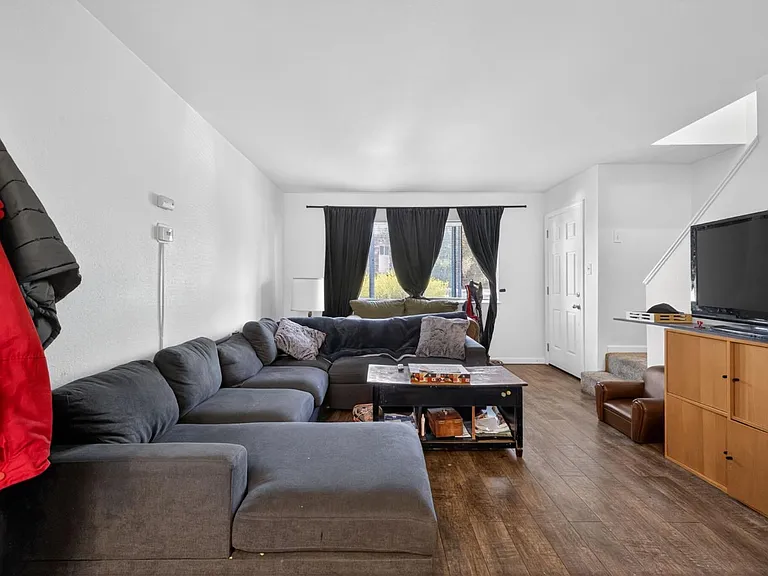 600 Pacific Ave #1 — Photo 2