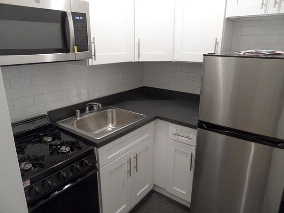 5th image of 151 W 87th St APT B