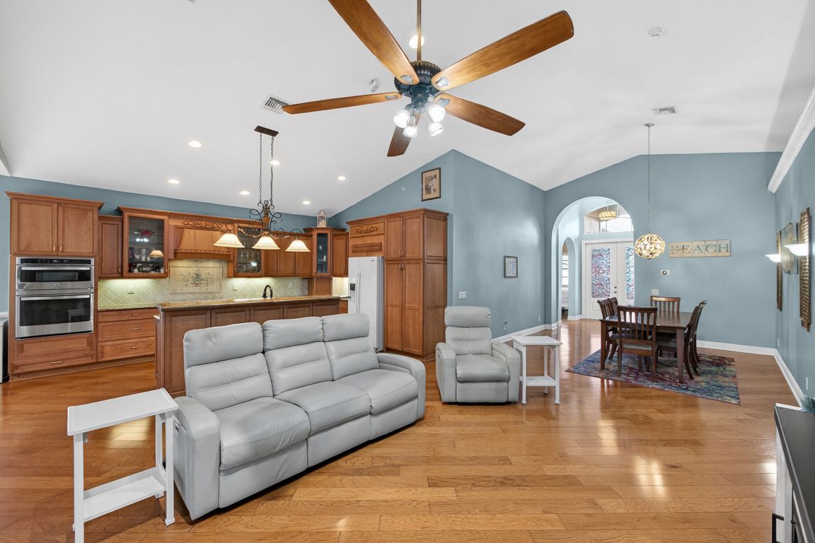 next background image