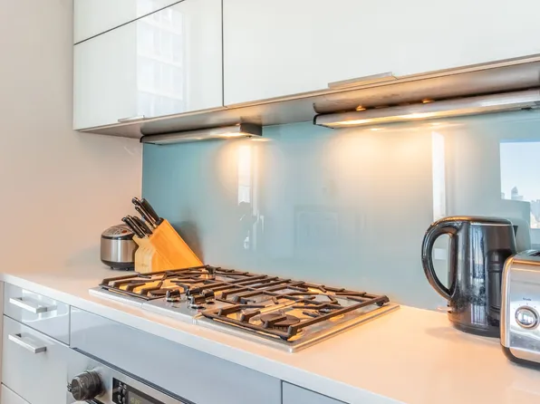 22 North 6th Street image 7 of 19