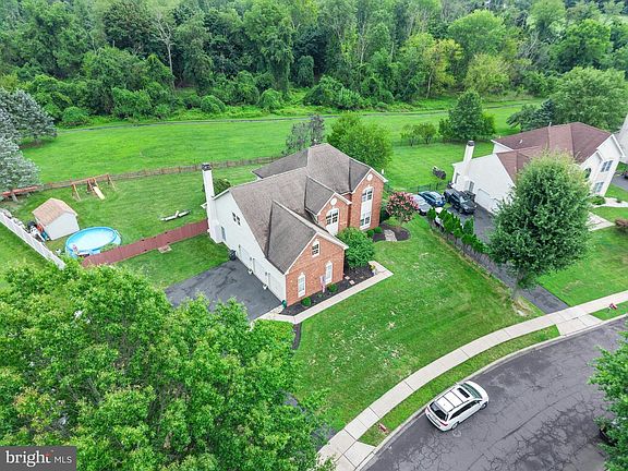 2nd image of 22 Hope Rd