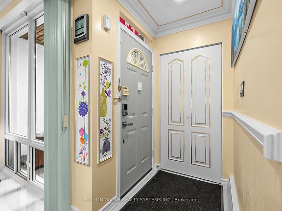 4th image of 2901 Jane St #86