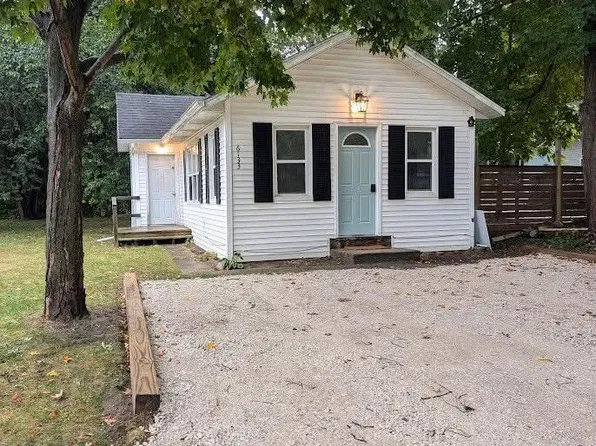 6133 Madison St, Coloma, MI 49038