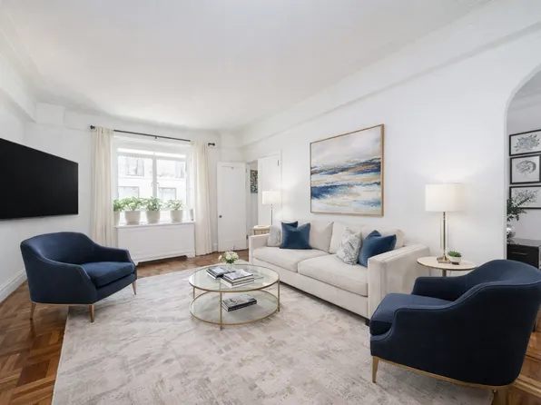 25 Central Park West image 1 of 12