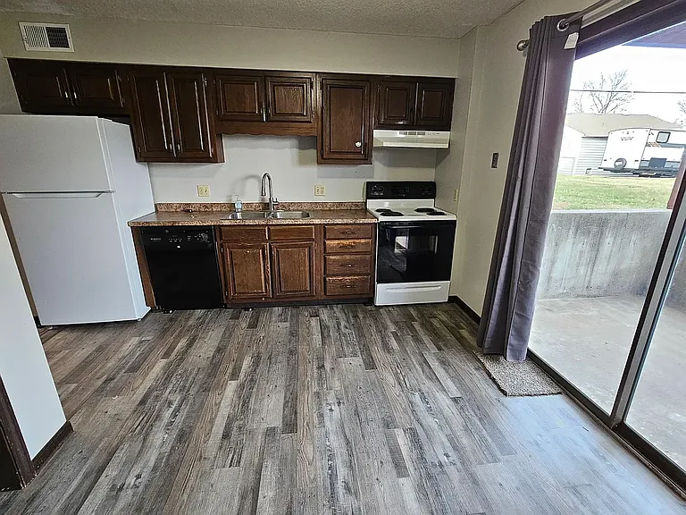 2308 W 7th Ave #B — Photo 9