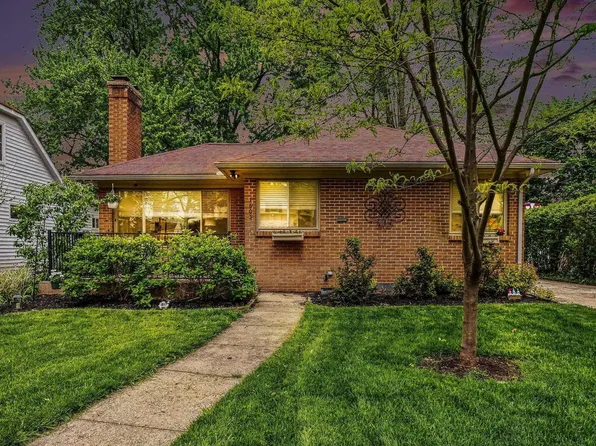 1605 E Madison St, South Bend, IN 46617