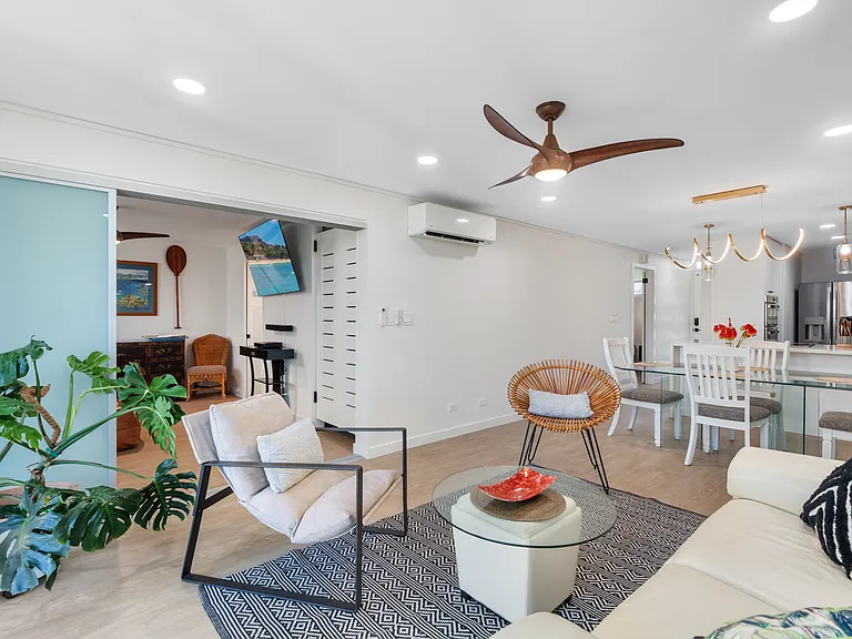 204 Kapahulu Ave #303 — Photo 16