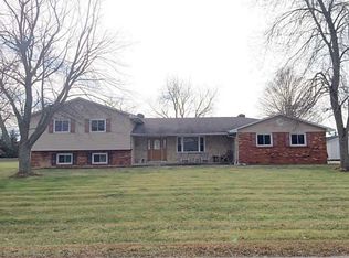 9939 Grandview Dr, Bradford, OH 45308