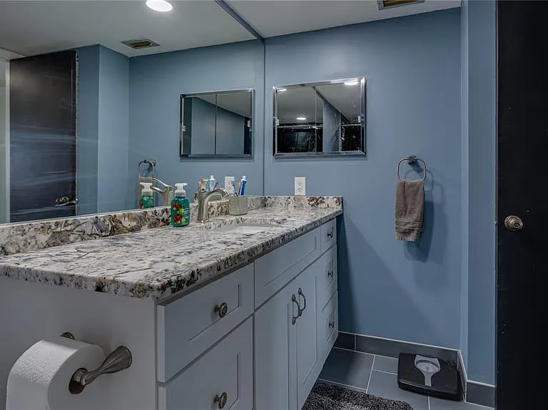 4900 Brittany Dr S #411 — Photo 32