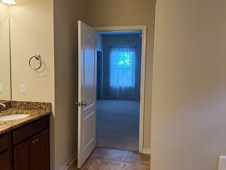 156 Creve Core Dr — Photo 18
